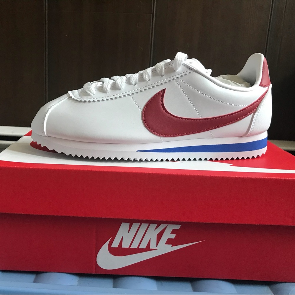Nike Women’s Classic Cortez Leather Sneakers
